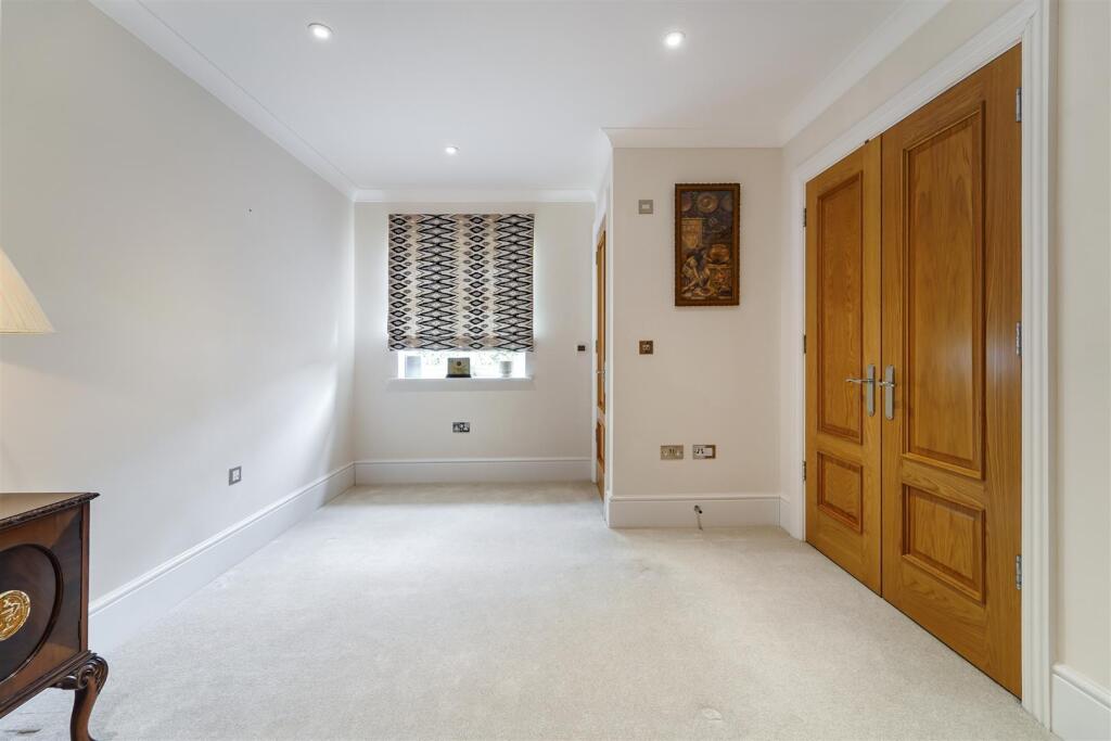 PINE HILL, 9, THORNHILL HOUSE (19).jpg