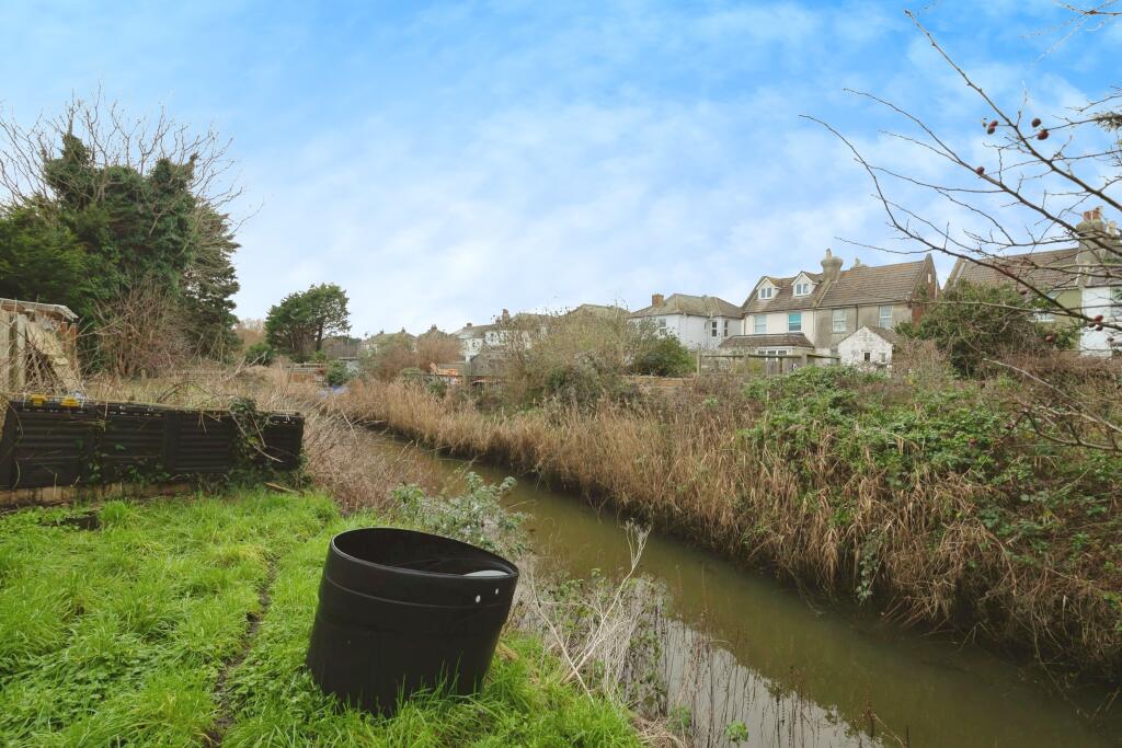 Untitled-2516