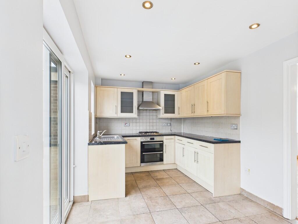 CAM03582G0-PR0124...