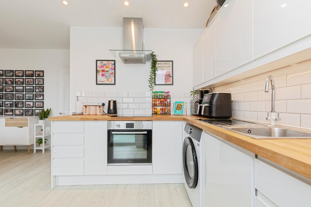 Kitchen/Dining Area 1