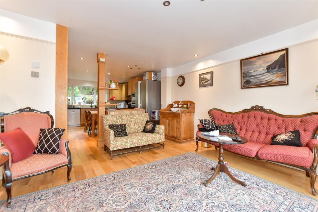 Lounge/Kitchen/ Diner