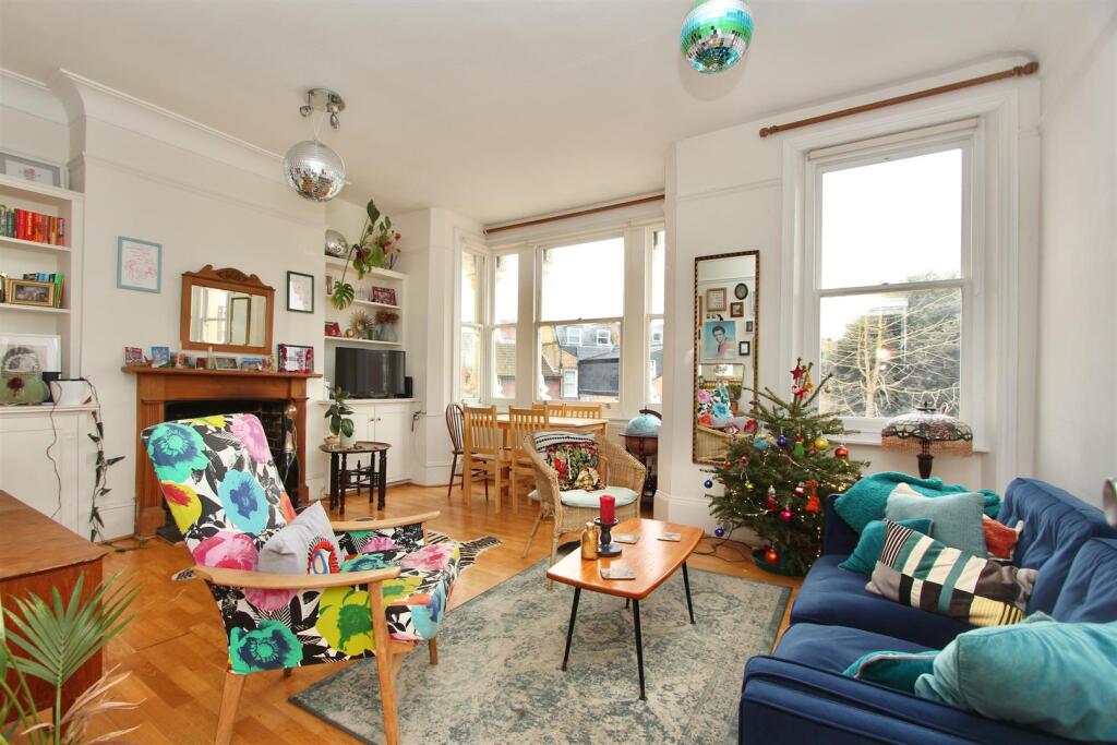 Clissold Crescent, N16