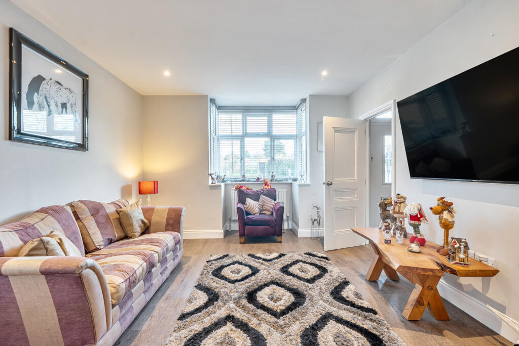 1385319-10-692ed9...