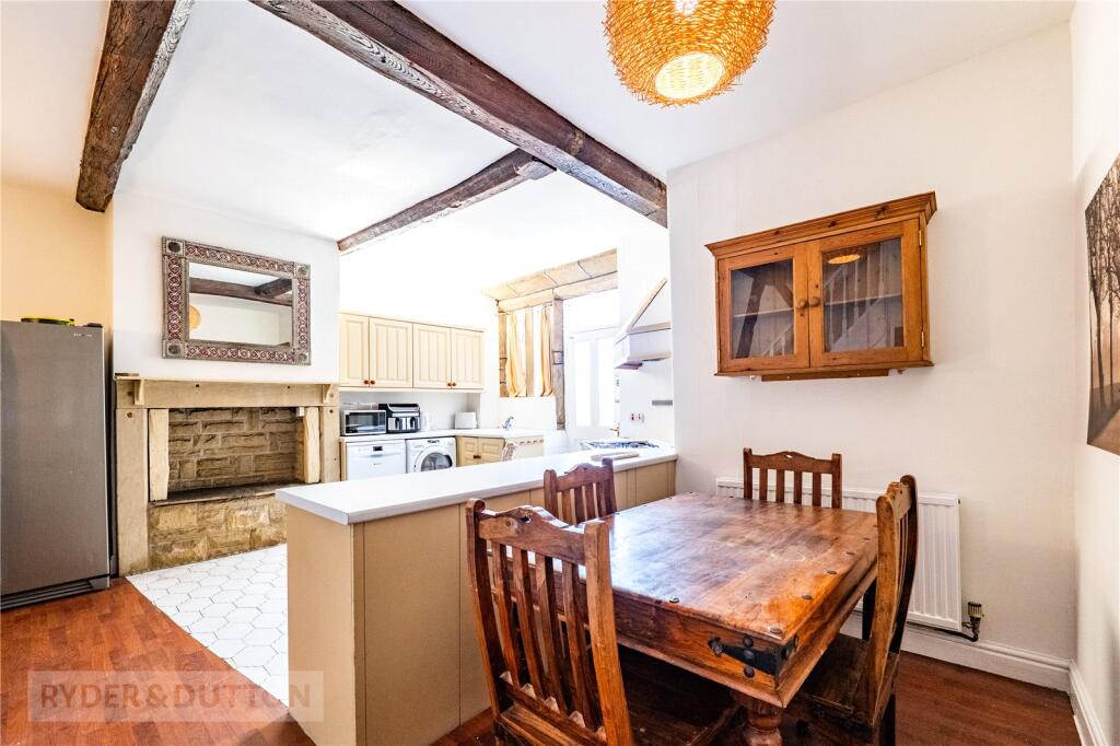 Kitchen/Dining Room