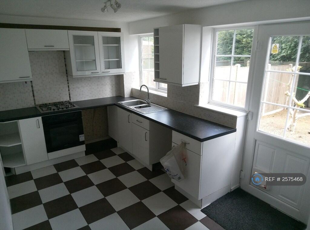 Kitchen Diner With Pantry
