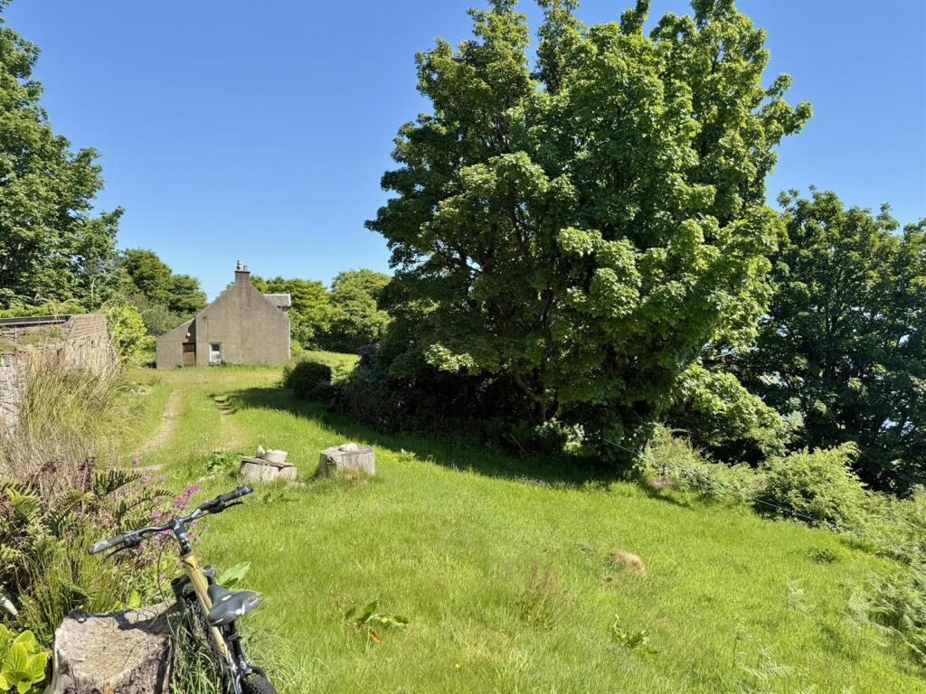 View from Seabank Cottage to the house