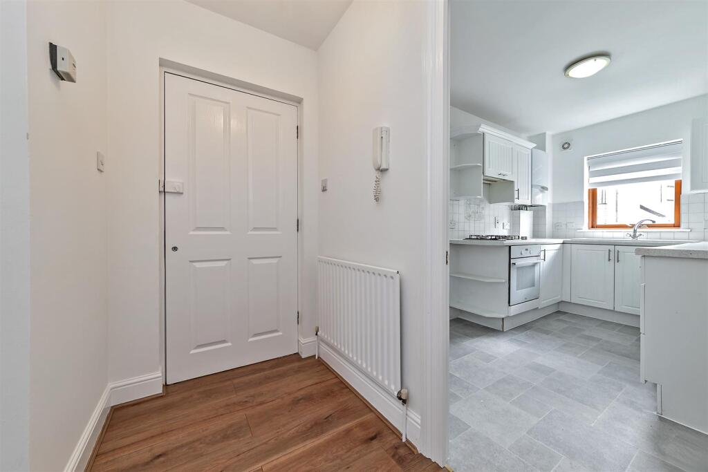 9AshtreeCourt-10.jpg