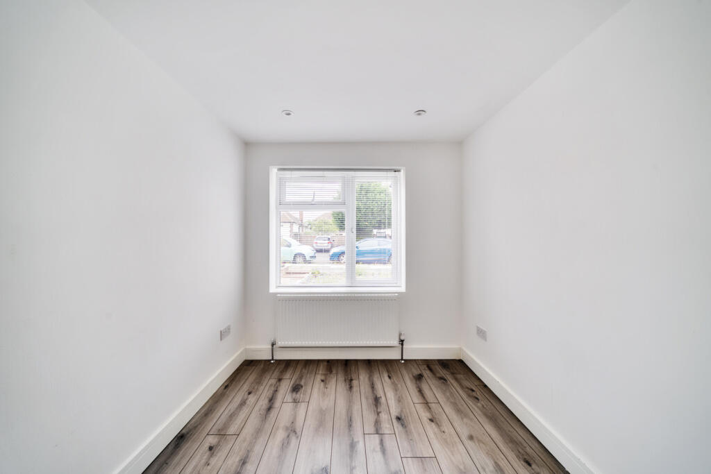 1320647-13-687f5b...