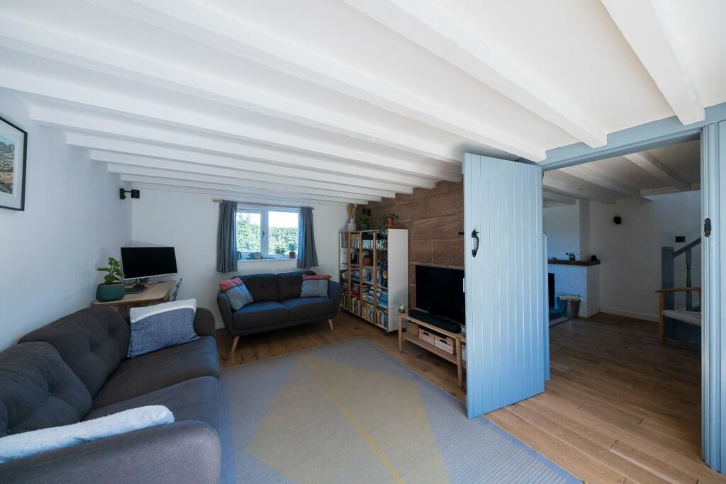 1 Beaconsfield Cottages-012.JPG