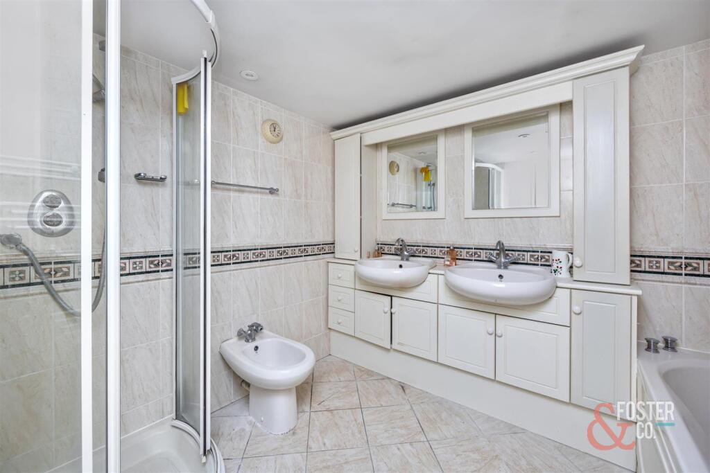 Dyke Road, 327-005.jpg