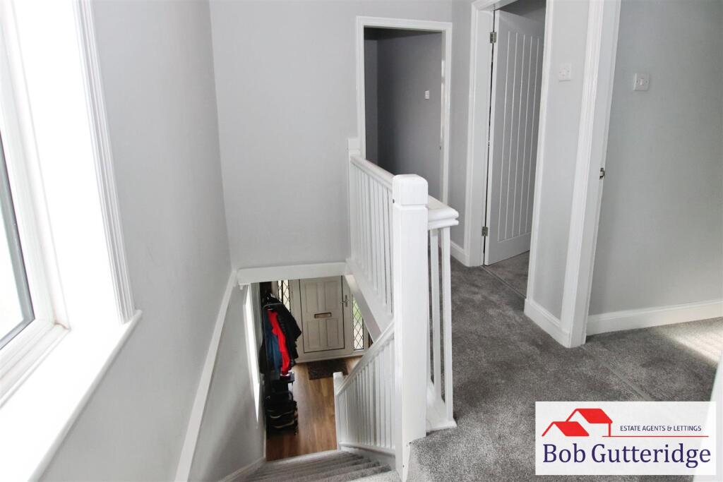 FIRST FLOOR LANDING