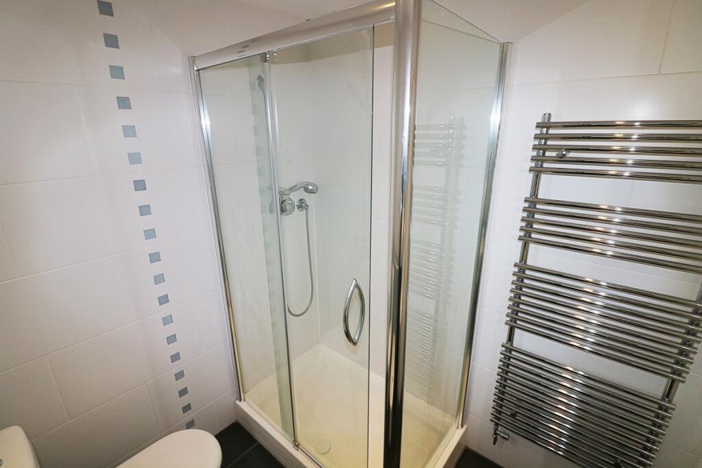 En Suite Shower