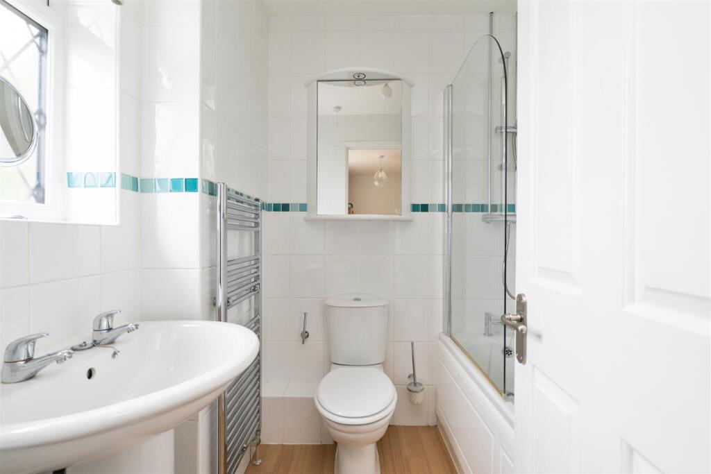 16 Frankholmes Drive_5.jpg