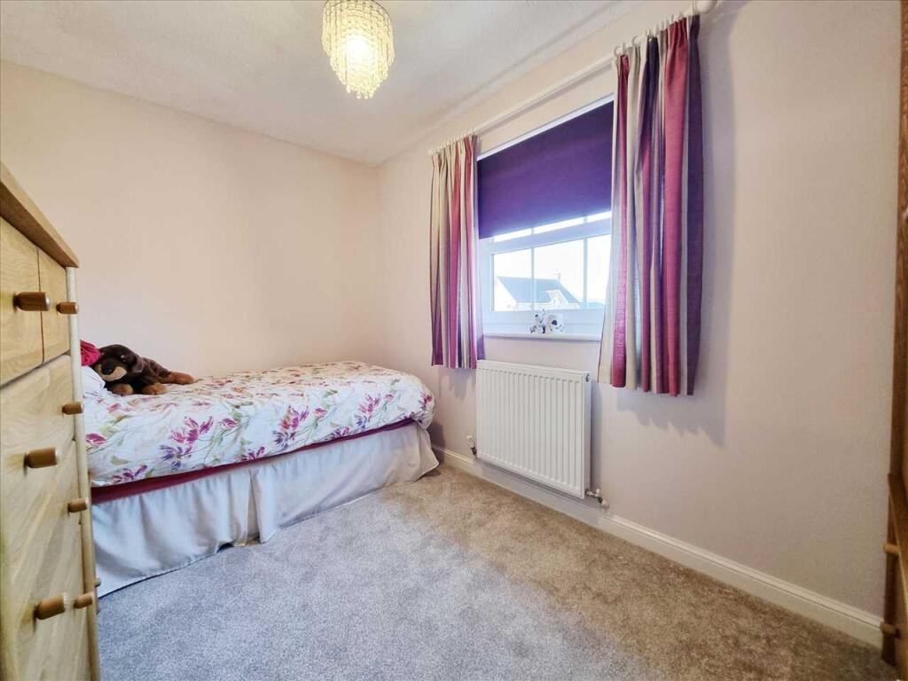 Bedroom 3: