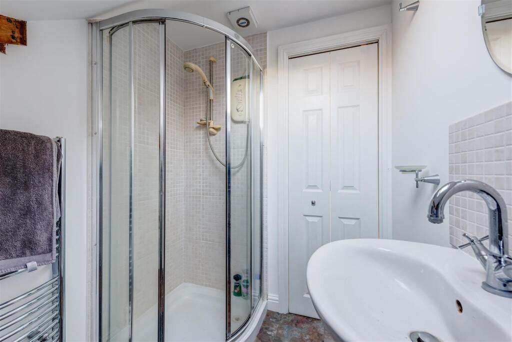 330MiddlewoodRoad(Interior)-34.jpg