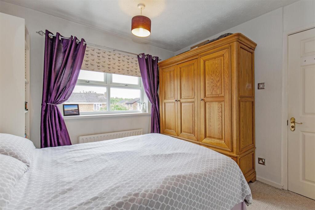 Bedroom 2-2.jpg