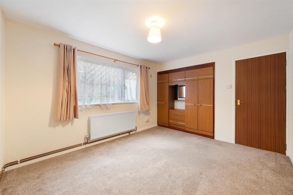Meadow Way28.jpg