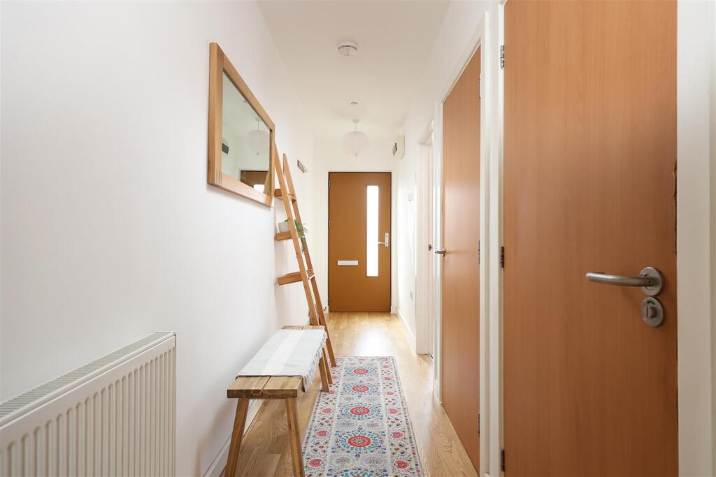 16 Wellesley Mews 11.JPG