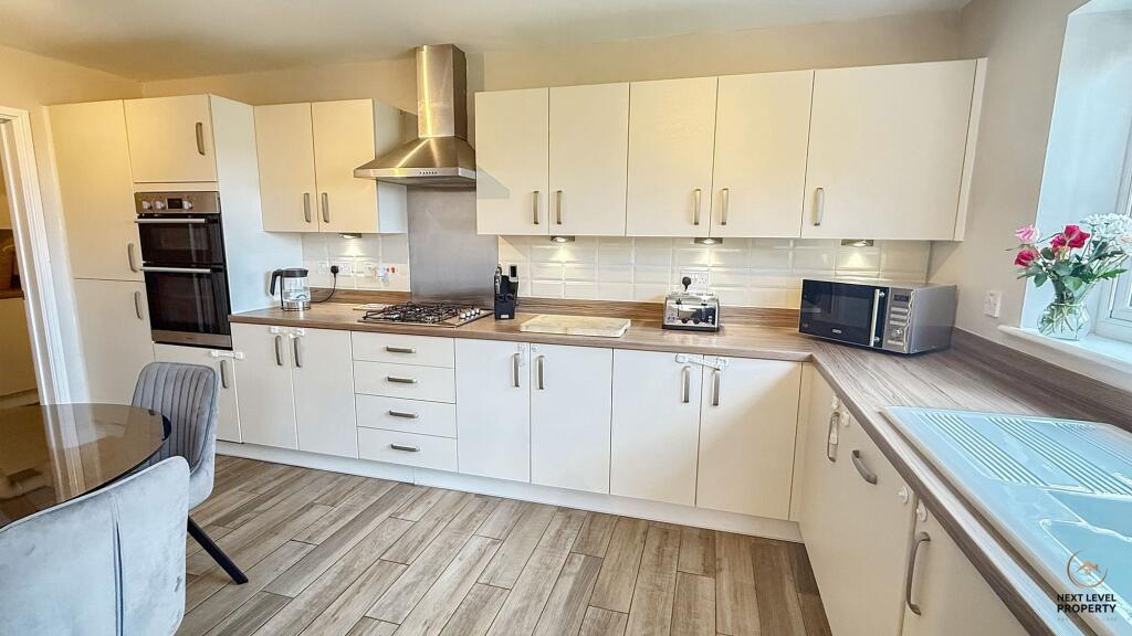 Kitchen/Diner/Family room