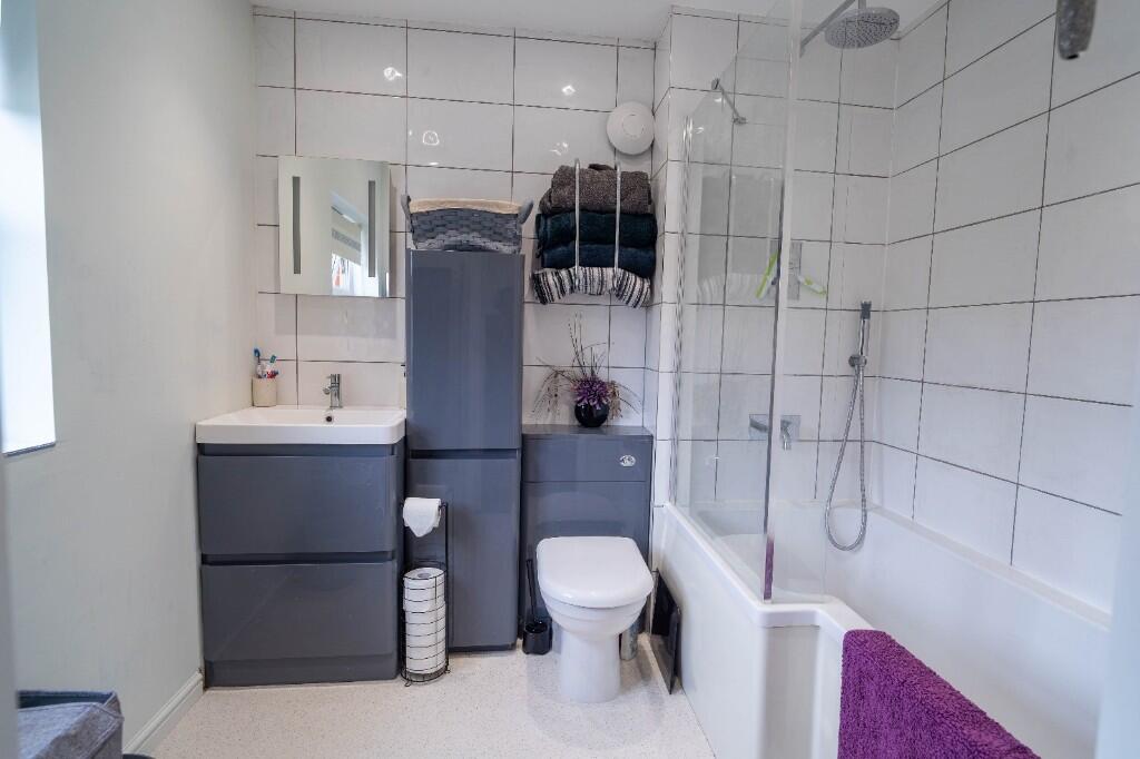 Ensuite Bathroom