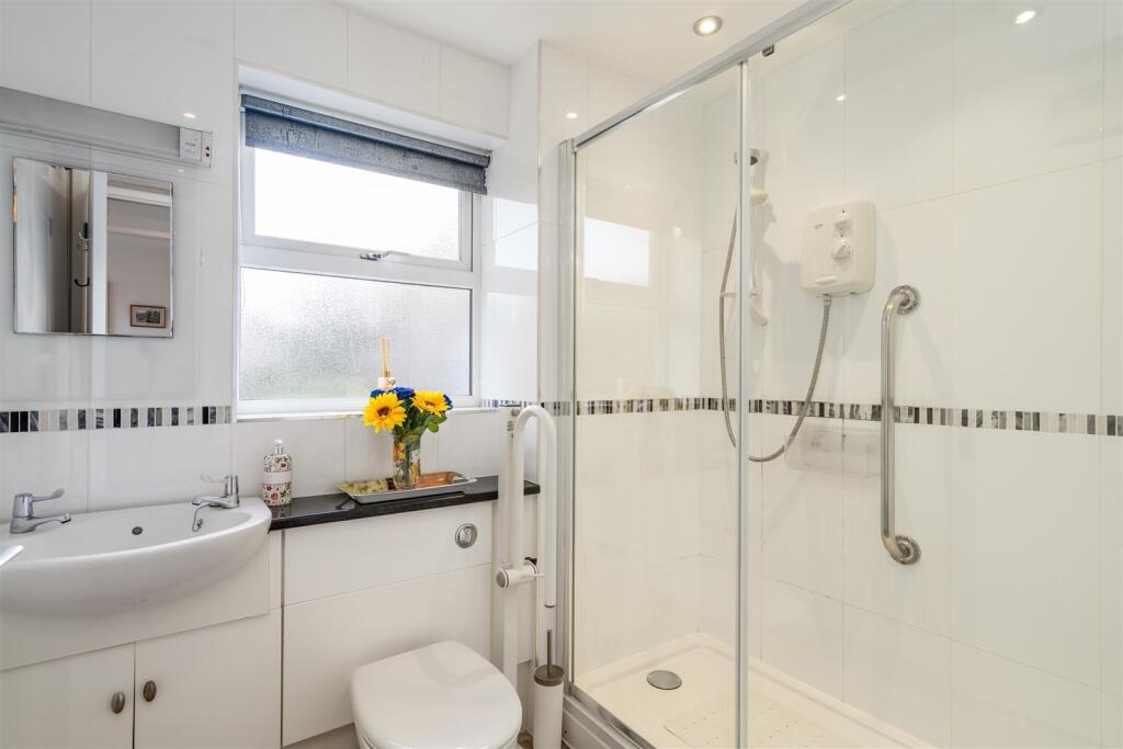 19 Hartlebury Close_9.jpg