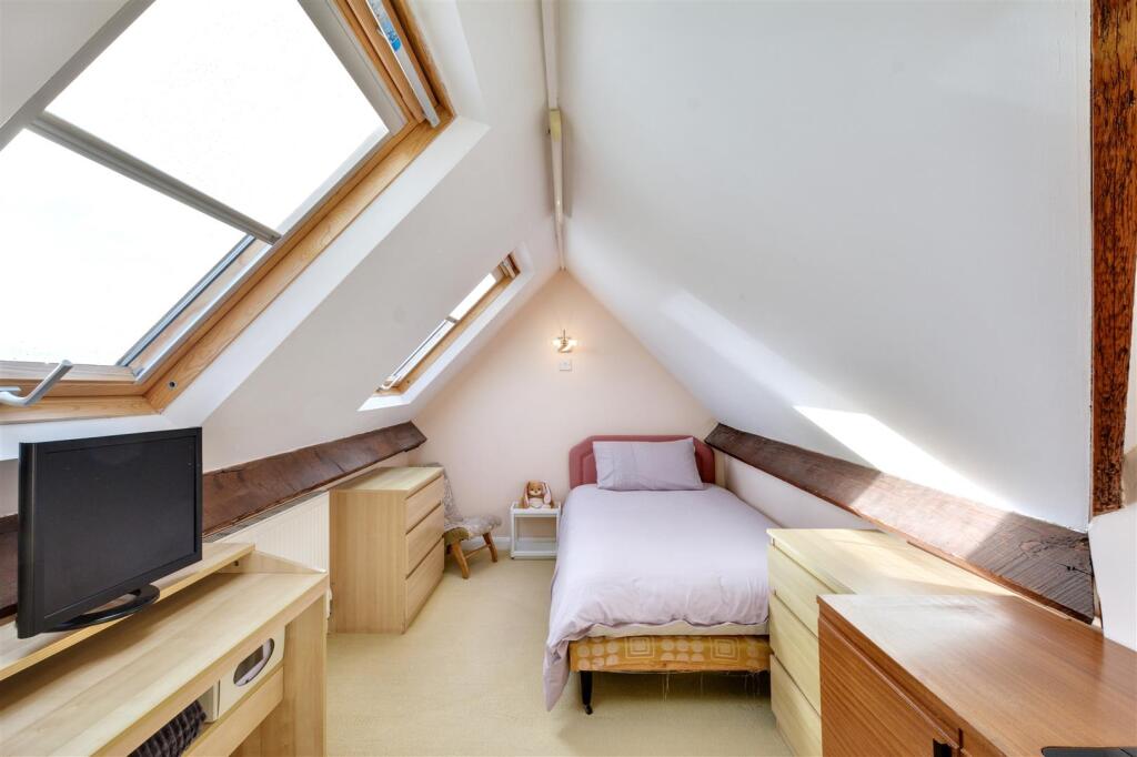Office/Bedroom 4