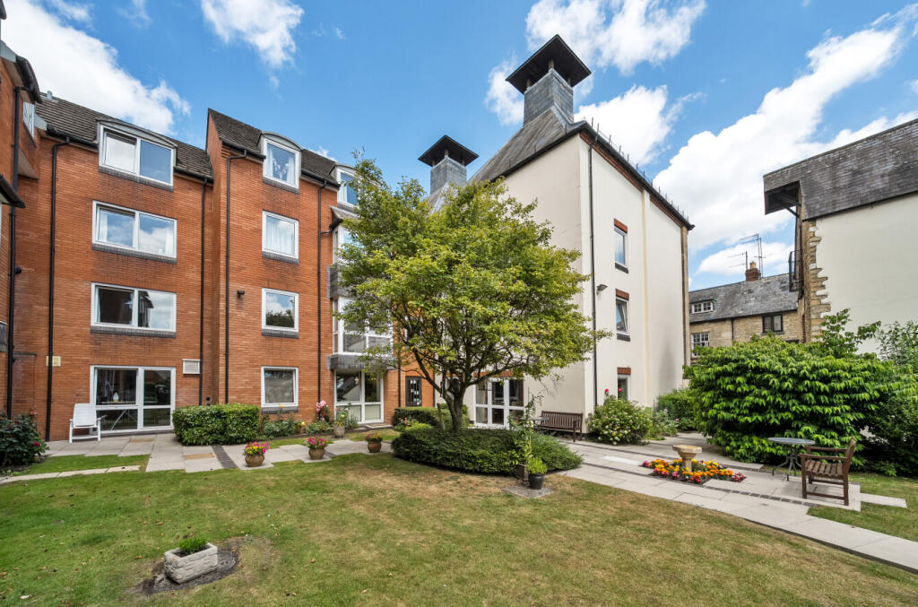 1316292-9-685d3b2...