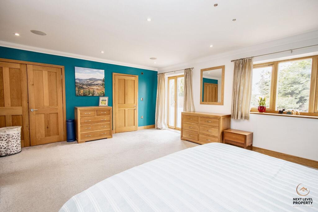 Ground floor bedroom 1