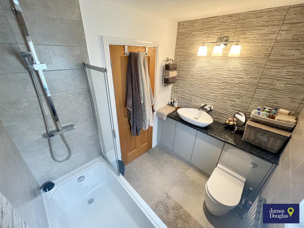 Bathroom2