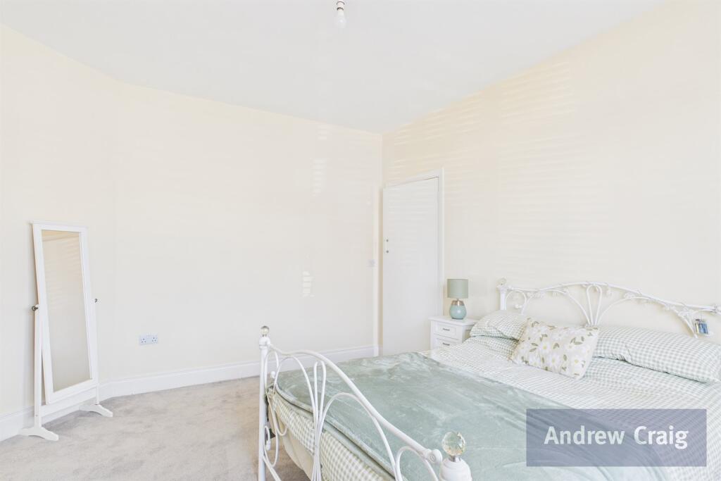 Bedroom / Reception