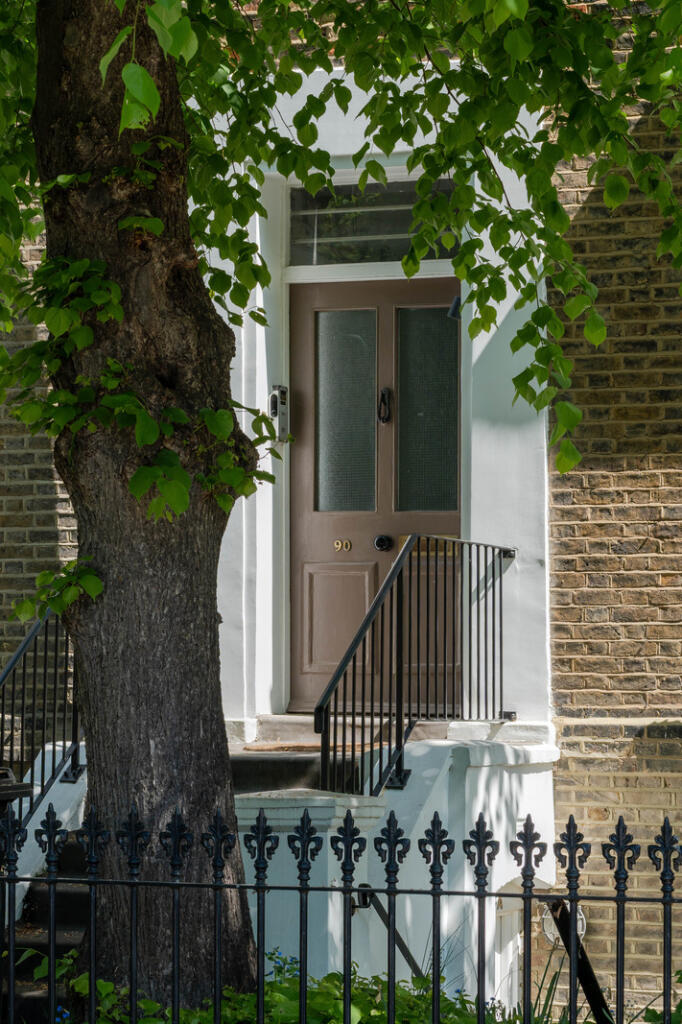 280700 - Greenwood Road, London E8 - high res -...