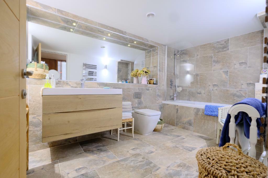 Large family bathroom