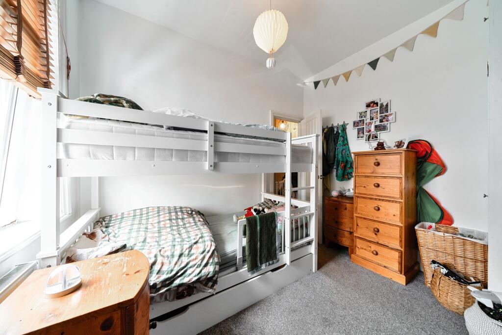 1319432-5-6865317914448-1