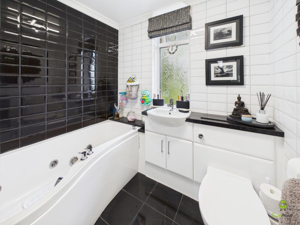 Presented by Clinton at EweMove Bexleyheath and Da
