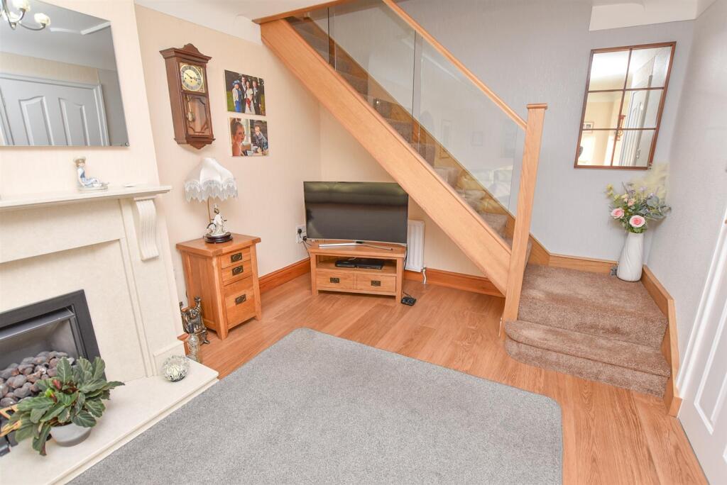 Plymyard Avenue, Bromborough