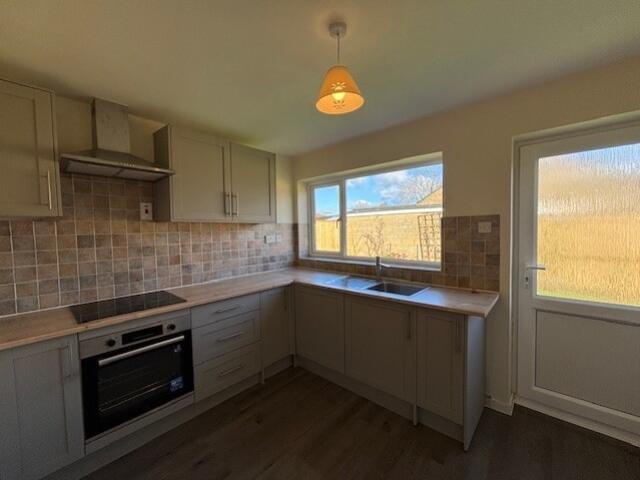 5 Larksfield kitchen
