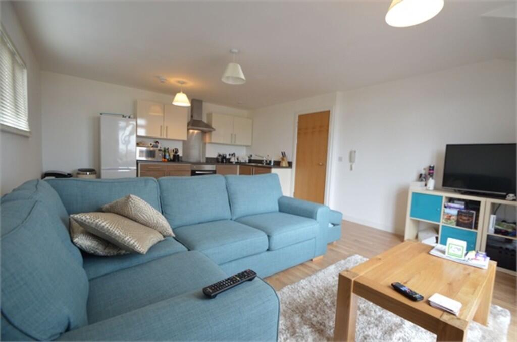 4 - Living Area