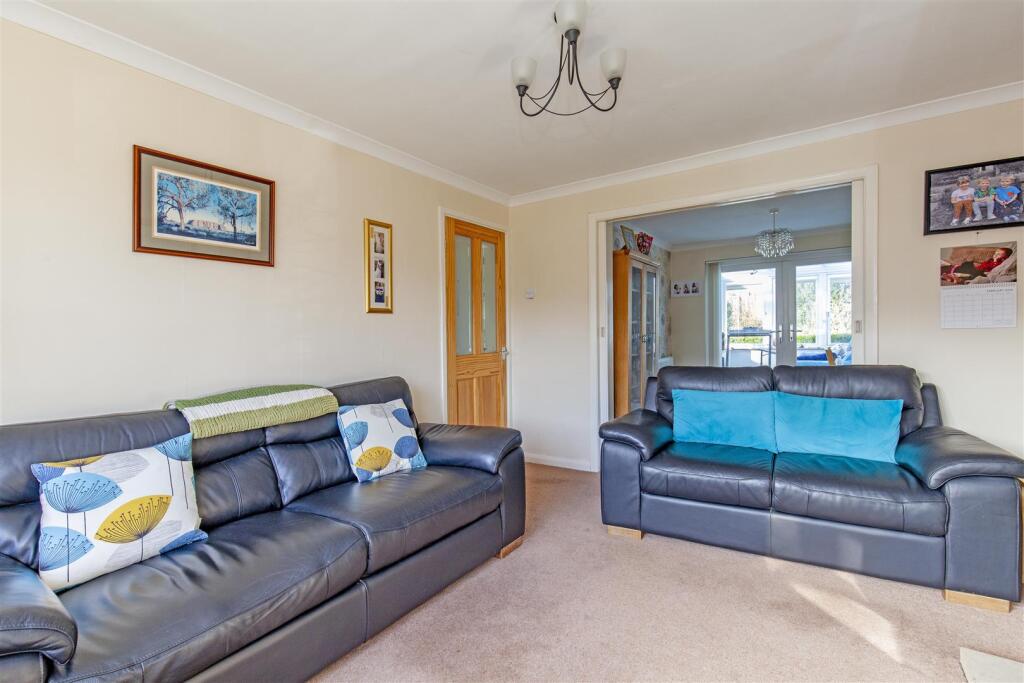 Reception Room-4.jpg