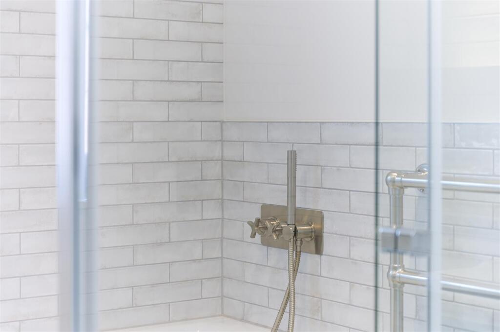 AMBERWOOD GROVE, PLOT 2- (11).jpg