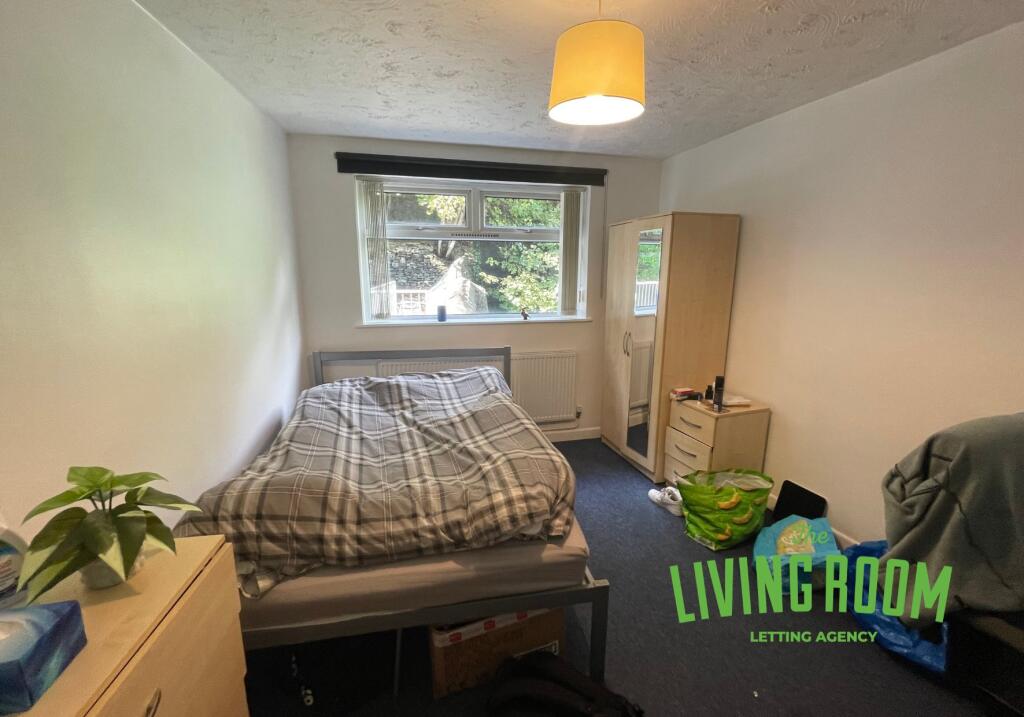 Bedroom (2)