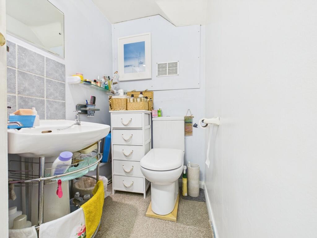 WC (Second Floor)