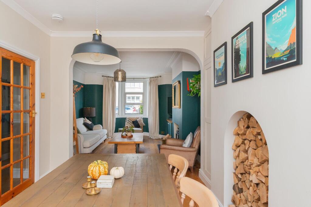 3C9RBN - Dining Room A.jpg