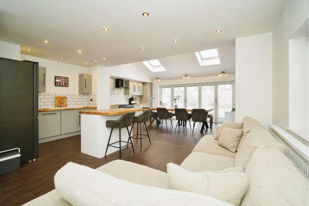Kitchen/Family Room