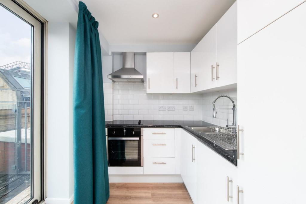 KITCHEN 1.jpg
