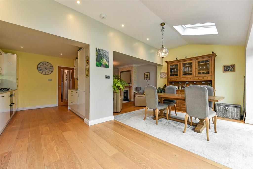 Kitchen/Sitting/Dining