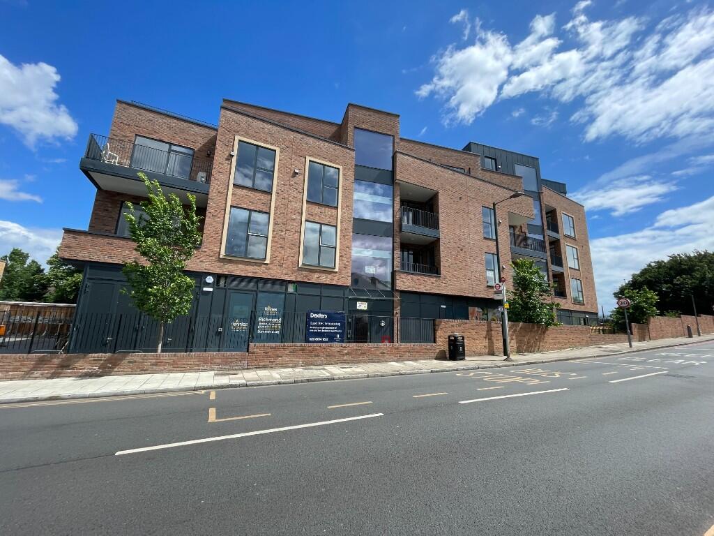 Sandycombe Road, London, TW9