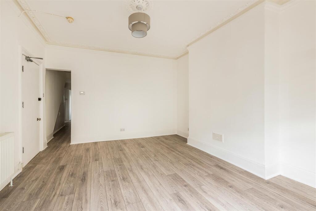 GFF 41 Lansdwone Street -8.jpg