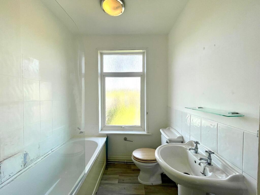 HOUSE BATHROOM