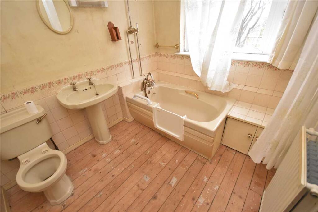 Main Bathroom
