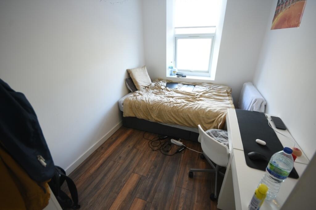 5 Claremont Road photos2